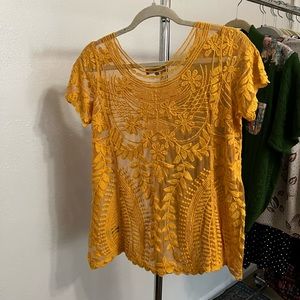 Adorable yellow lace top